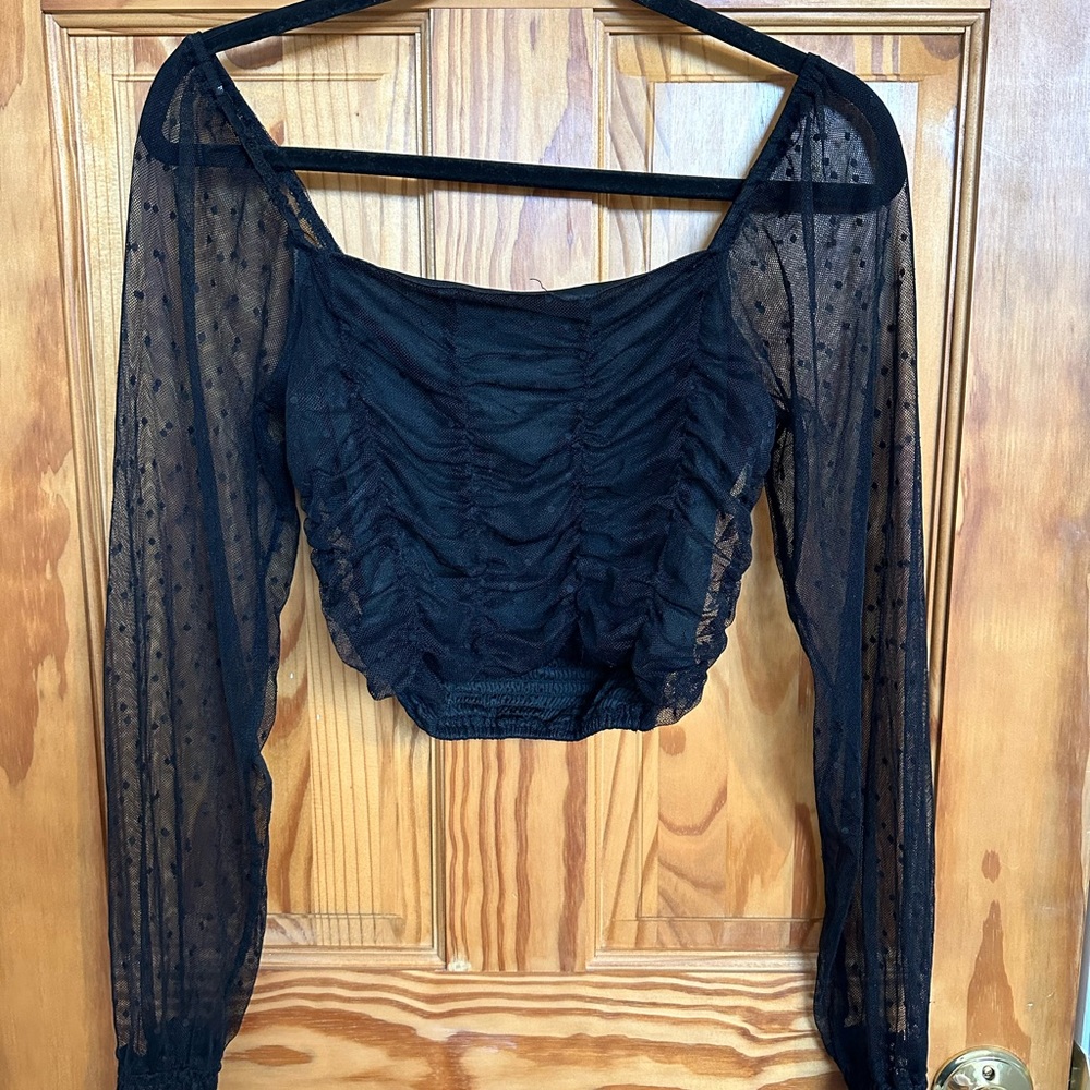 FASHION NOVA Sheer-sleeved black cropped shirt